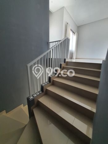 Dijual Hunian Rumah Terawat 3 KT di Cinere, Jakarta Selatan Dijual Hunian Rumah Terawat 3 KT di Cinere, Jakarta Selatan