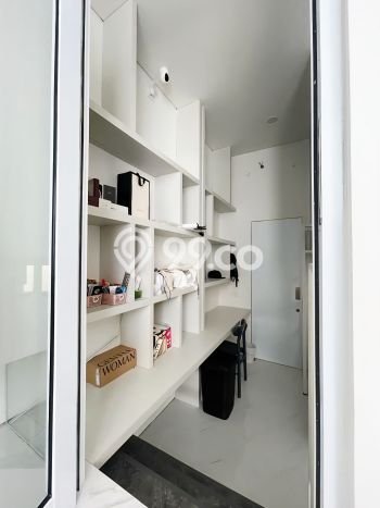 Rumah Minimalis 1 KT di BSD City Tangerang Full Furnished Rumah Minimalis 1 KT di BSD City Tangerang Full Furnished