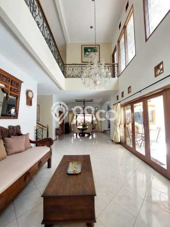Dijual Rumah Mewah Megah Dengan View Cantik di Ragunan, Jakarta Selatan Dijual Rumah Mewah Megah Dengan View Cantik di Ragunan, Jakarta Selatan