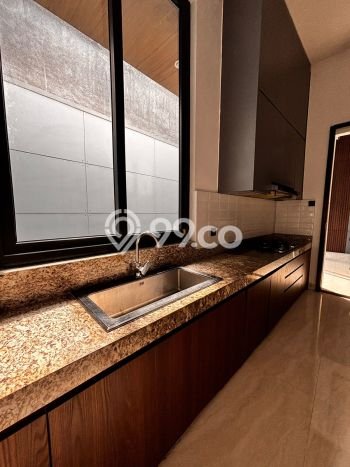 Dijual Rumah Premium dengan Fasilitas Sekitar Lengkap di Kebon Jeruk, Jakarta Barat Dijual Rumah Premium dengan Fasilitas Sekitar Lengkap di Kebon Jeruk, Jakarta Barat