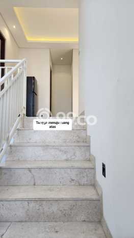 Disewakan Rumah Harga Terjangkau di Modernland Tangerang Punya 4 Kamar Tidur Disewakan Rumah Harga Terjangkau di Modernland Tangerang Punya 4 Kamar Tidur