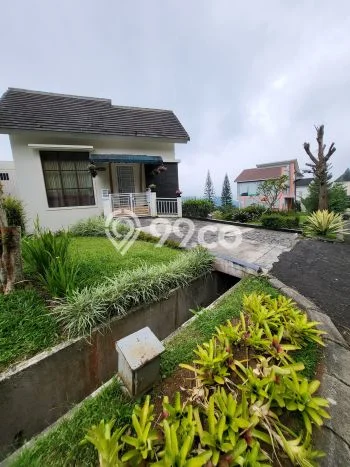 Peluang Investasi! Vila Kawasan , Dimensi 240m2m², Lokasi Premium dengan nilai tinggi Peluang Investasi! Vila Kawasan , Dimensi 240m2m², Lokasi Premium dengan nilai tinggi