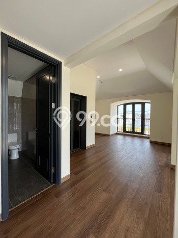 Rumah Luxury Modern Tanpa Renovasi di Surabaya Kota Surabaya Rumah Luxury Modern Tanpa Renovasi di Surabaya Kota Surabaya