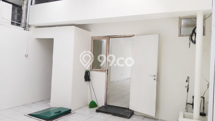 Ruko disewakan lokasi strategis Semarang Barat Semarang 75m2 Ruko disewakan lokasi strategis Semarang Barat Semarang 75m2