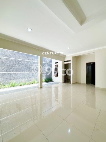 Rumah Luxury Modern Tanpa Renovasi di Bintaro Tangerang Selatan Rumah Luxury Modern Tanpa Renovasi di Bintaro Tangerang Selatan