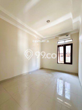 Rumah Luxury Modern Tanpa Renovasi di Bintaro Tangerang Selatan Rumah Luxury Modern Tanpa Renovasi di Bintaro Tangerang Selatan