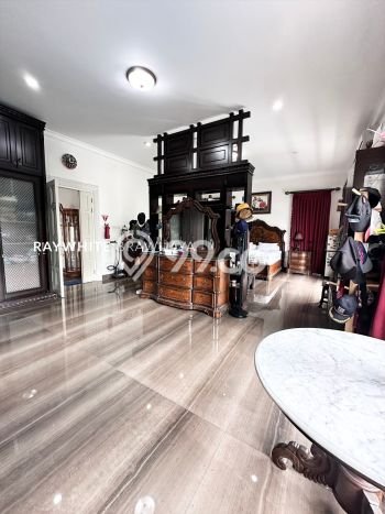 Hunian Elit LB 1500m2 Siap Pakai Desain Elegan di Cireundeu, Tangerang Hunian Elit LB 1500m2 Siap Pakai Desain Elegan di Cireundeu, Tangerang