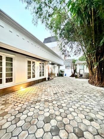 For Sale Rumah Mewah Exclusive di Tebet, Jakarta Selatan For Sale Rumah Mewah Exclusive di Tebet, Jakarta Selatan