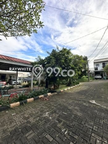 Hunian Cantik Minimalis Lb 200m2 di Cinere, Depok Hunian Cantik Minimalis Lb 200m2 di Cinere, Depok