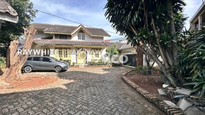 Rumah Eksklusif Siap Huni LT 695m2 di Cinere, Depok Rumah Eksklusif Siap Huni LT 695m2 di Cinere, Depok