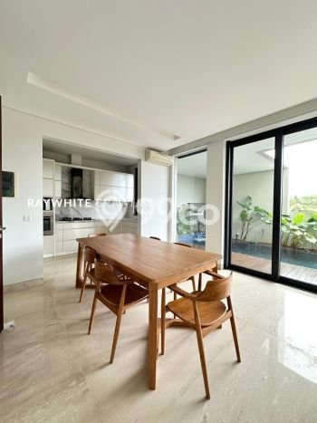 Siap Huni Rumah Mewah 4 Kamar di Cilandak Dekat ke Mana Saja Siap Huni Rumah Mewah 4 Kamar di Cilandak Dekat ke Mana Saja