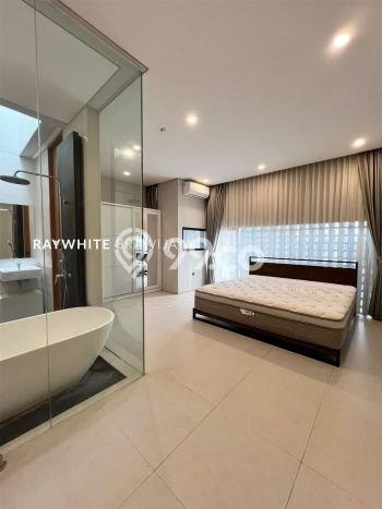 Rumah 3 KT 3 KM di Area Premium , Jakarta Selatan Rumah 3 KT 3 KM di Area Premium , Jakarta Selatan