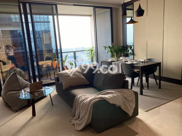 Hunian Apartemen Sewa Siap Huni di SCBD Jakarta Selatan dengan 2 KT / 2 KM Hunian Apartemen Sewa Siap Huni di SCBD Jakarta Selatan dengan 2 KT / 2 KM