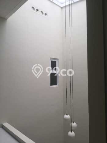 Cocok Untuk Investasi! Dijual Kost di Buah Batu 8 Kamar Cocok Untuk Investasi! Dijual Kost di Buah Batu 8 Kamar