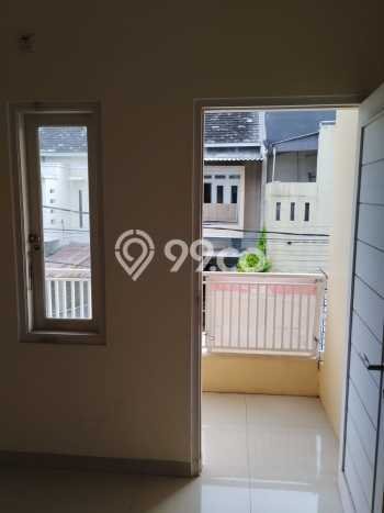 Dijual Rumah Strategis Bagus Punya 4 KT di Jagakarsa Jakarta Selatan SHM Dijual Rumah Strategis Bagus Punya 4 KT di Jagakarsa Jakarta Selatan SHM