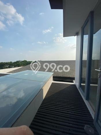 Dijual Rumah Luas Elegan Dengan View Eksklusif di Citraland, Surabaya Dijual Rumah Luas Elegan Dengan View Eksklusif di Citraland, Surabaya