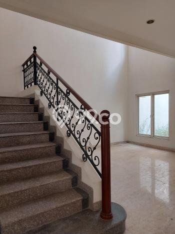 For Sale! Premium House LT 240m2 Desain Elegan di Graha For Sale! Premium House LT 240m2 Desain Elegan di Graha
