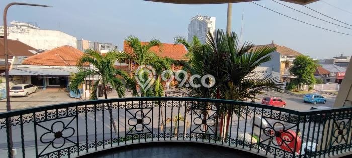 Ready to Use! Luxury House LT 230m2 Desain Modern di Surabaya Kota Ready to Use! Luxury House LT 230m2 Desain Modern di Surabaya Kota