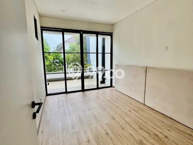 For Sale! Luxury House LT 180m2 Desain Elegan di Citraland For Sale! Luxury House LT 180m2 Desain Elegan di Citraland