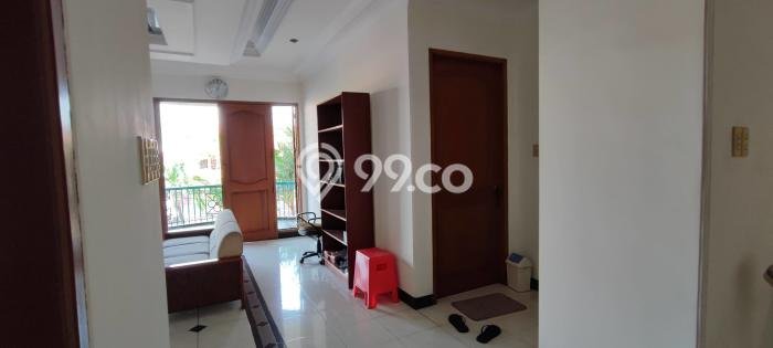 Ready to Use! Luxury House LT 230m2 Desain Modern di Surabaya Kota Ready to Use! Luxury House LT 230m2 Desain Modern di Surabaya Kota
