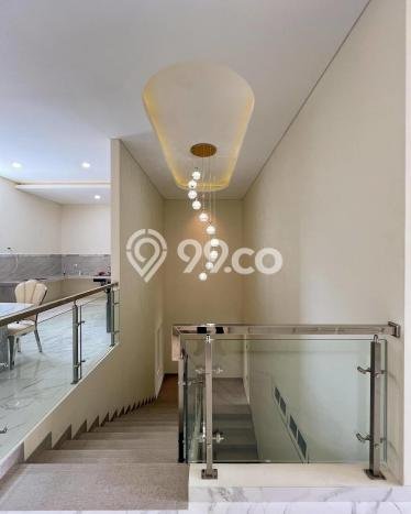 Rumah Luxury Modern Siap Huni di Citraland Surabaya Rumah Luxury Modern Siap Huni di Citraland Surabaya