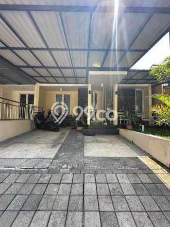 Rumah Modern 3 KT di Citraland Surabaya Semi Furnished Rumah Modern 3 KT di Citraland Surabaya Semi Furnished