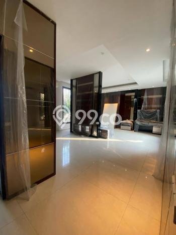 Dijual Rumah Luas Elegan Dengan View Eksklusif di Citraland, Surabaya Dijual Rumah Luas Elegan Dengan View Eksklusif di Citraland, Surabaya