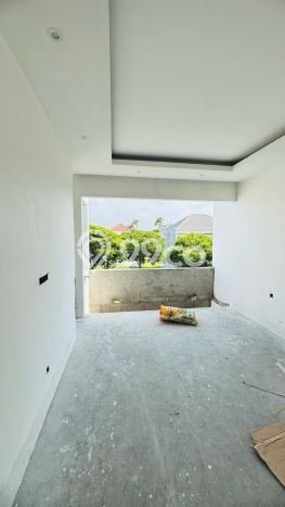 Dijual Rumah Mewah Megah Dengan View Eksklusif di Citraland, Surabaya Dijual Rumah Mewah Megah Dengan View Eksklusif di Citraland, Surabaya