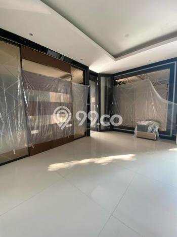 Dijual Rumah Luas Elegan Dengan View Eksklusif di Citraland, Surabaya Dijual Rumah Luas Elegan Dengan View Eksklusif di Citraland, Surabaya