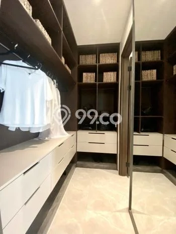 Rumah Luxury Modern Tanpa Renovasi di Citraland Surabaya Rumah Luxury Modern Tanpa Renovasi di Citraland Surabaya