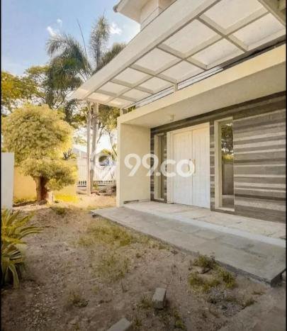 Rumah Elit Modern Siap Huni di Citraland Surabaya Rumah Elit Modern Siap Huni di Citraland Surabaya
