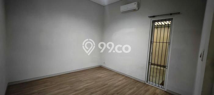 Rumah Elit Modern Tanpa Renovasi di Citraland Surabaya Rumah Elit Modern Tanpa Renovasi di Citraland Surabaya