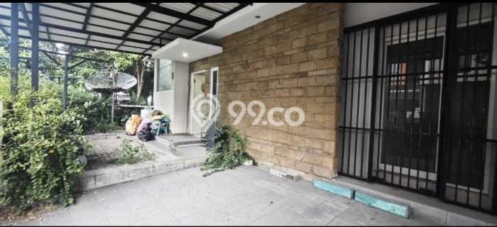 Rumah Elit Modern Tanpa Renovasi di Citraland Surabaya Rumah Elit Modern Tanpa Renovasi di Citraland Surabaya