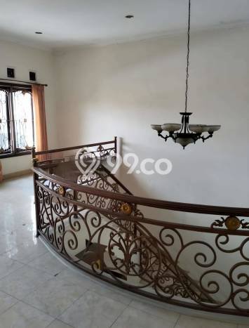Rumah Elit Modern Siap Huni di Citraland Surabaya Rumah Elit Modern Siap Huni di Citraland Surabaya