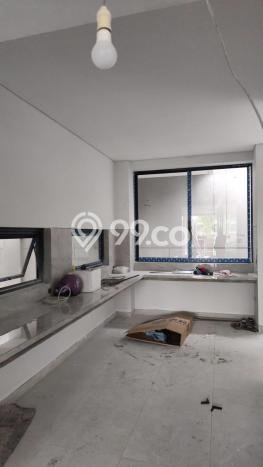 Rumah Luxury Modern Siap Huni di Citraland Surabaya Rumah Luxury Modern Siap Huni di Citraland Surabaya