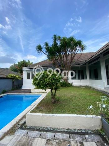 Vila Berkualitas Kawasan , Luas 575m2m², Lingkungan Asri dan aman Vila Berkualitas Kawasan , Luas 575m2m², Lingkungan Asri dan aman