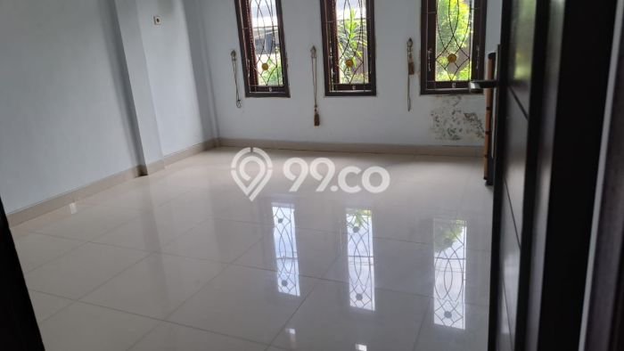 Hunian Elit LB 200m2 Siap Pakai Desain Elegan di Kerobokan, Badung Hunian Elit LB 200m2 Siap Pakai Desain Elegan di Kerobokan, Badung