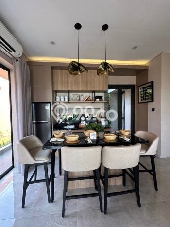 Jual Rumah Bagus Siap Huni LB 112m2 di Karawaci, Tangerang Jual Rumah Bagus Siap Huni LB 112m2 di Karawaci, Tangerang