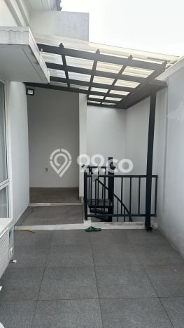 Rumah Elit LB 220m2 Siap Huni Desain Elegan di Cihuni, Tangerang Rumah Elit LB 220m2 Siap Huni Desain Elegan di Cihuni, Tangerang