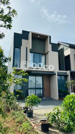 Rumah Luas Asri 4 KT Siap Pakai di BSD City Tangerang Rumah Luas Asri 4 KT Siap Pakai di BSD City Tangerang