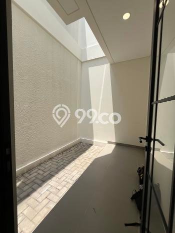For Sale! Luxury House LT 128m2 Desain Elegan di Cihuni For Sale! Luxury House LT 128m2 Desain Elegan di Cihuni