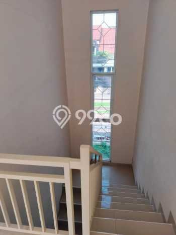 Jual Rumah Minimalis Bagus Punya 5 KT di Serpong Utara Tangerang Selatan SHM Jual Rumah Minimalis Bagus Punya 5 KT di Serpong Utara Tangerang Selatan SHM