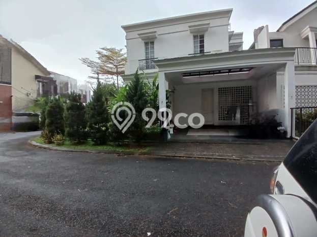 Rumah Eksklusif Siap Huni LT 440m2 di Serpong, Tangerang Selatan Rumah Eksklusif Siap Huni LT 440m2 di Serpong, Tangerang Selatan