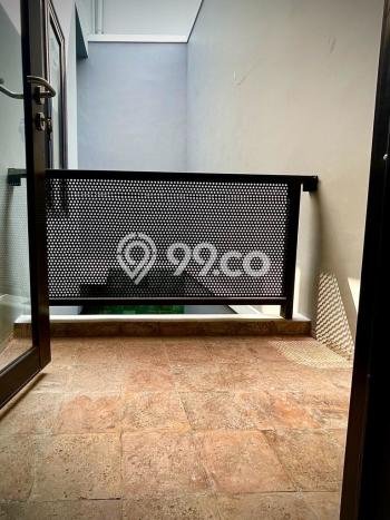 Rumah Modern Cantik 3 Kamar Siap Huni di BSD Rumah Modern Cantik 3 Kamar Siap Huni di BSD