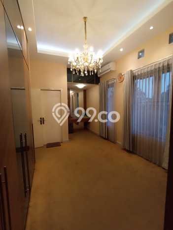 Siap Huni Hunian Elit 5 Kamar di Serpong Utara Dekat ke Mana Pun Siap Huni Hunian Elit 5 Kamar di Serpong Utara Dekat ke Mana Pun