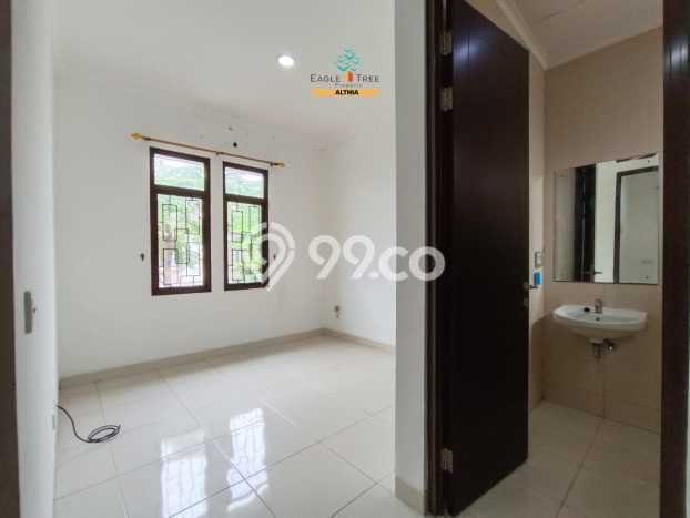 Rumah Modern Cantik 2 KT Siap Huni di BSD Rumah Modern Cantik 2 KT Siap Huni di BSD