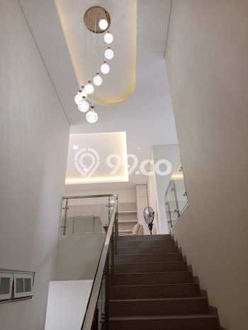 For Sale Rumah Elit Exclusive di Lakarsantri, Surabaya For Sale Rumah Elit Exclusive di Lakarsantri, Surabaya