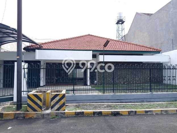 Hunian Eksklusif Siap Huni LT 375m2 di Dukuh Pakis, Surabaya Hunian Eksklusif Siap Huni LT 375m2 di Dukuh Pakis, Surabaya