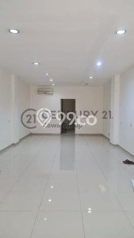 Ruko Disewakan Lokasi Kebayoran Baru Jakarta Selatan Harga Spesial! Ruko Disewakan Lokasi Kebayoran Baru Jakarta Selatan Harga Spesial!
