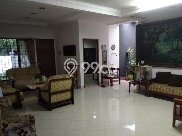 Siap Huni Rumah Mewah 5 Kamar di Tebet Dekat ke Mana Saja Siap Huni Rumah Mewah 5 Kamar di Tebet Dekat ke Mana Saja